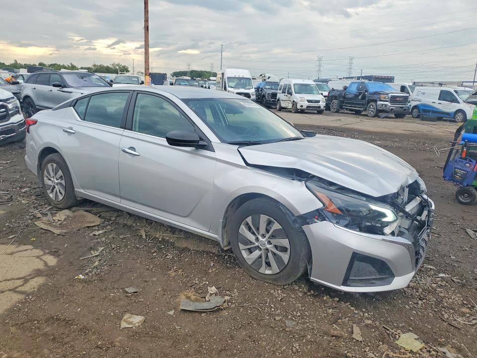 2024 NISSAN ALTIMA S 4