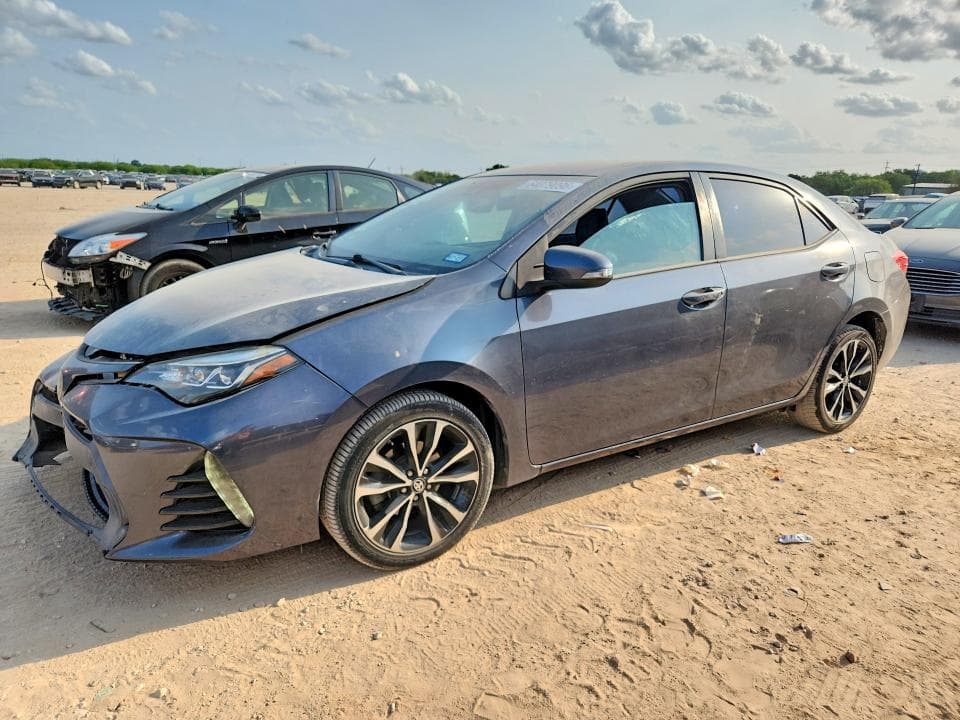2017 TOYOTA COROLLA SE - 1
