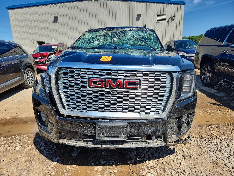 2021 GMC YUKON DENALI 5