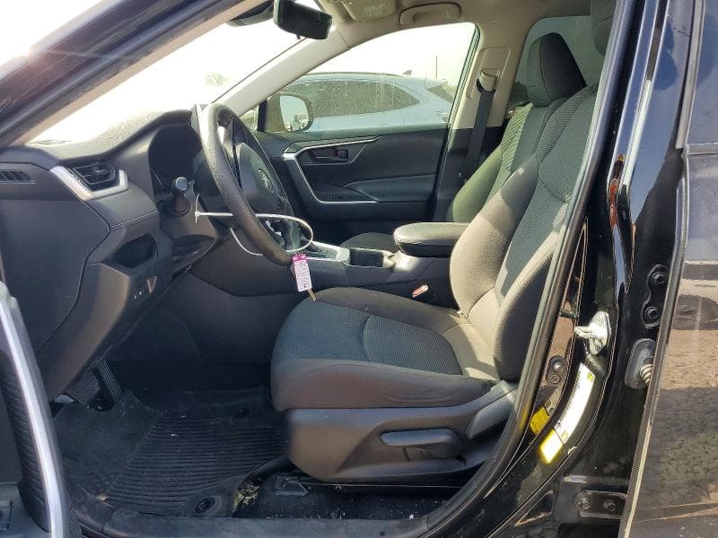2023 TOYOTA RAV4 LE 7