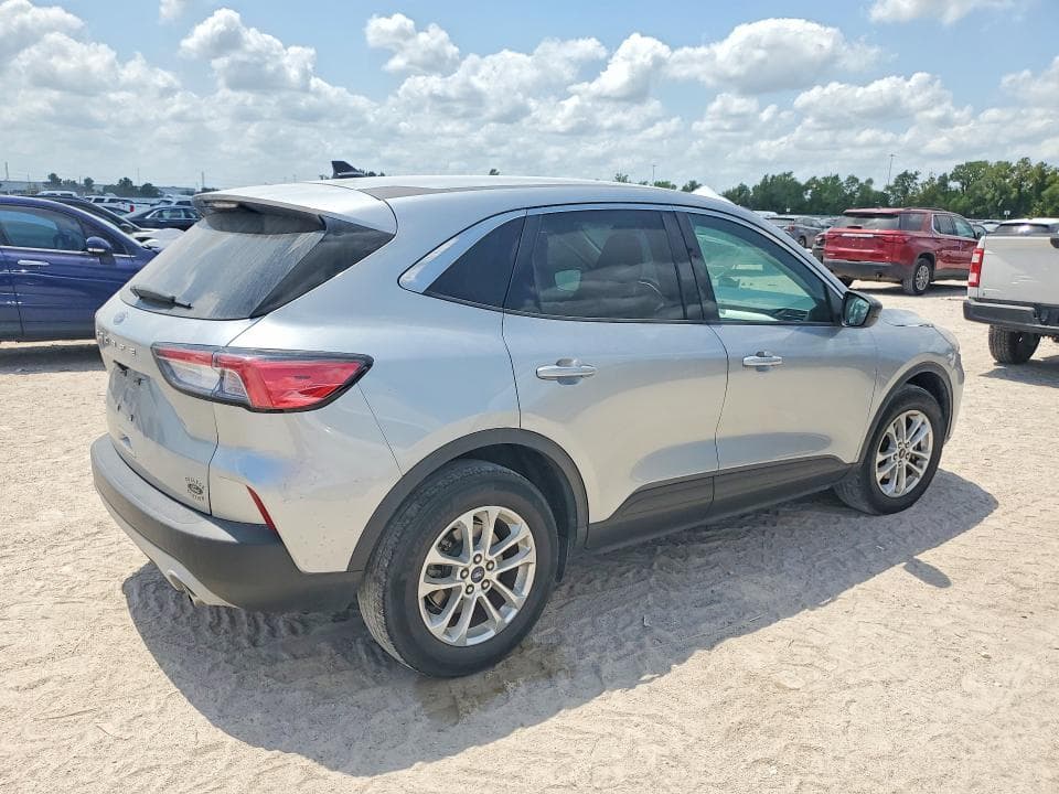 2022 FORD ESCAPE SE 3