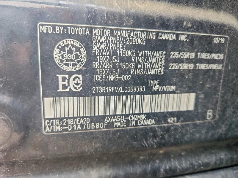 2020 TOYOTA RAV4 XLE 13