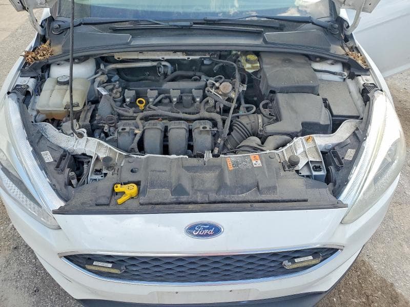 2017 FORD FOCUS SE 11