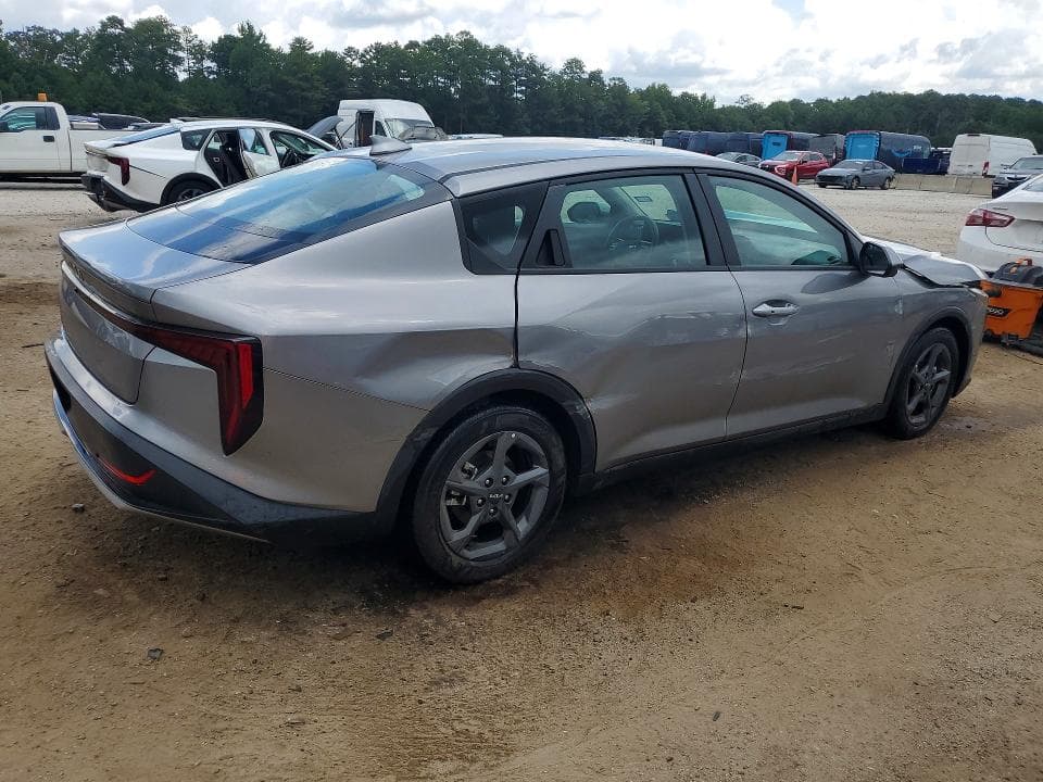 2025 KIA K4 LXS 3