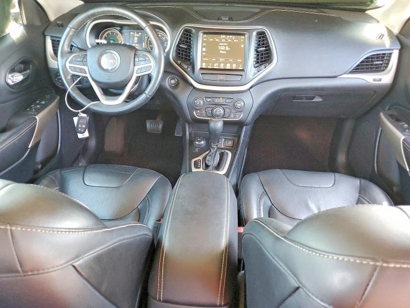 2017 JEEP CHEROKEE LATITUDE 8