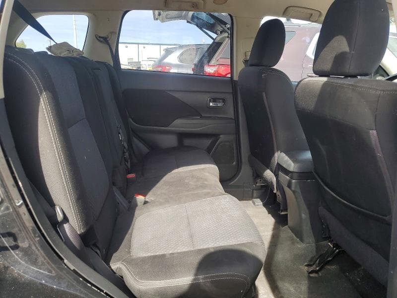 2017 MITSUBISHI OUTLANDER ES 10