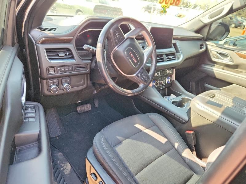 2022 GMC YUKON SLE 8