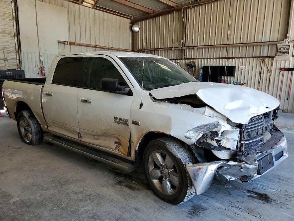 2017 RAM 1500 SLT 4