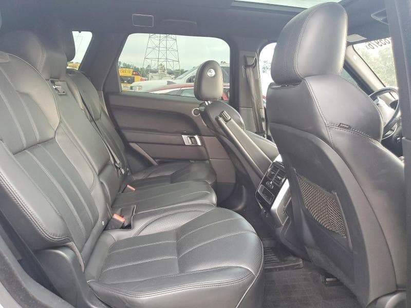 2017 LAND ROVER RANGE ROVER SPORT HSE 11