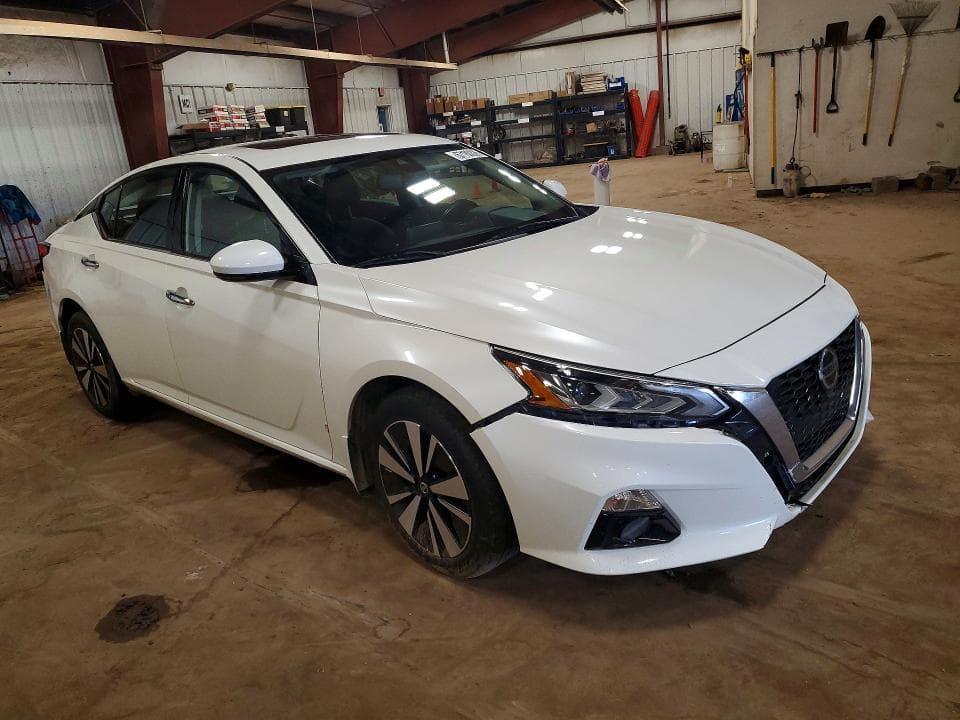 2019 NISSAN ALTIMA SV 4