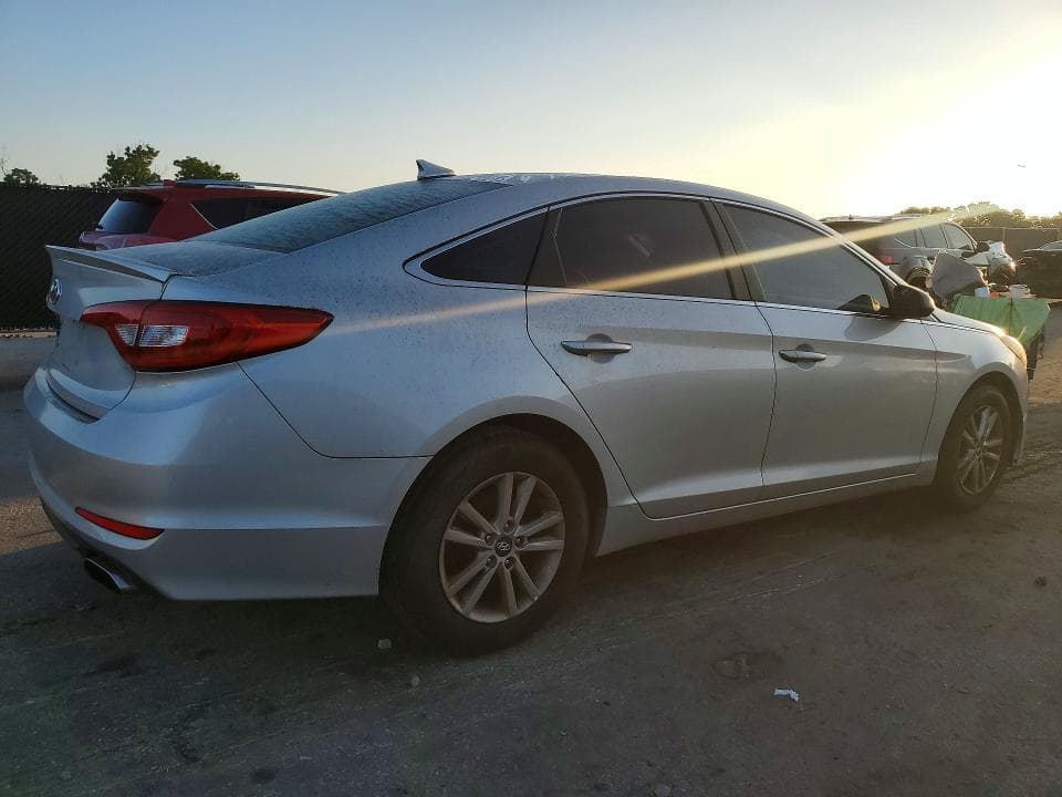 2017 HYUNDAI SONATA SE 3