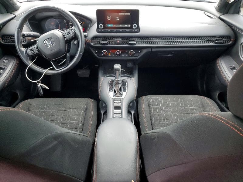 2025 HONDA HR-V SPORT 8
