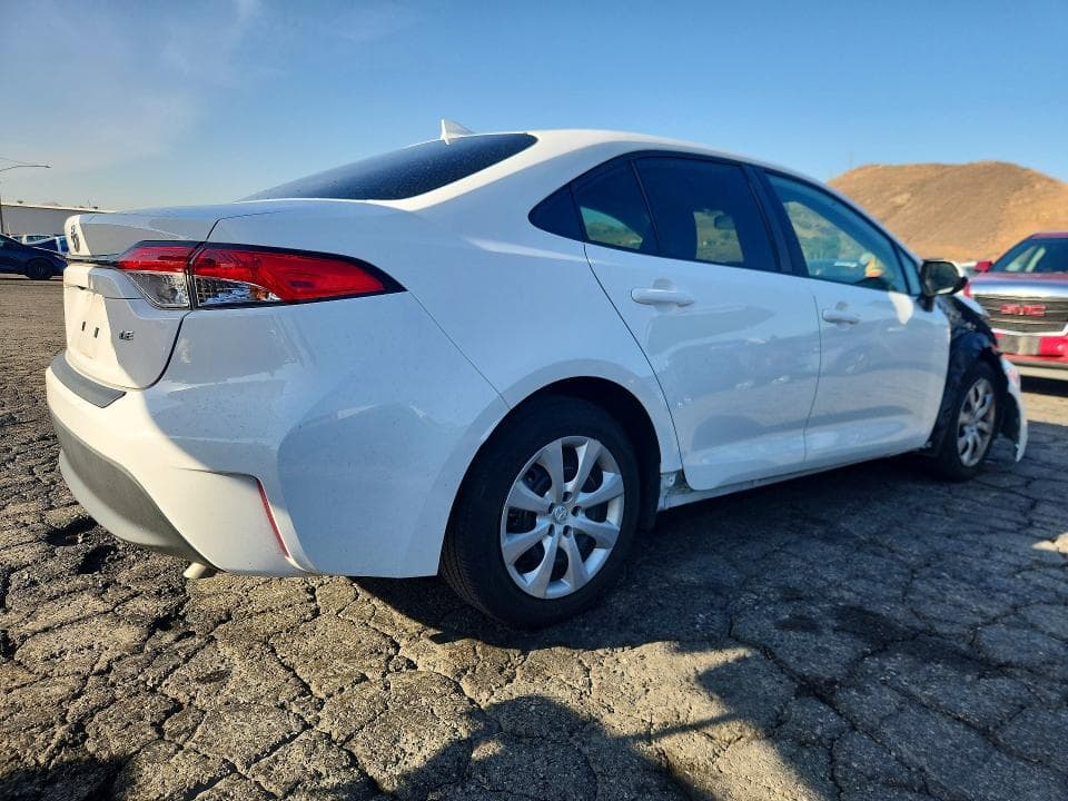 2023 TOYOTA COROLLA LE 3