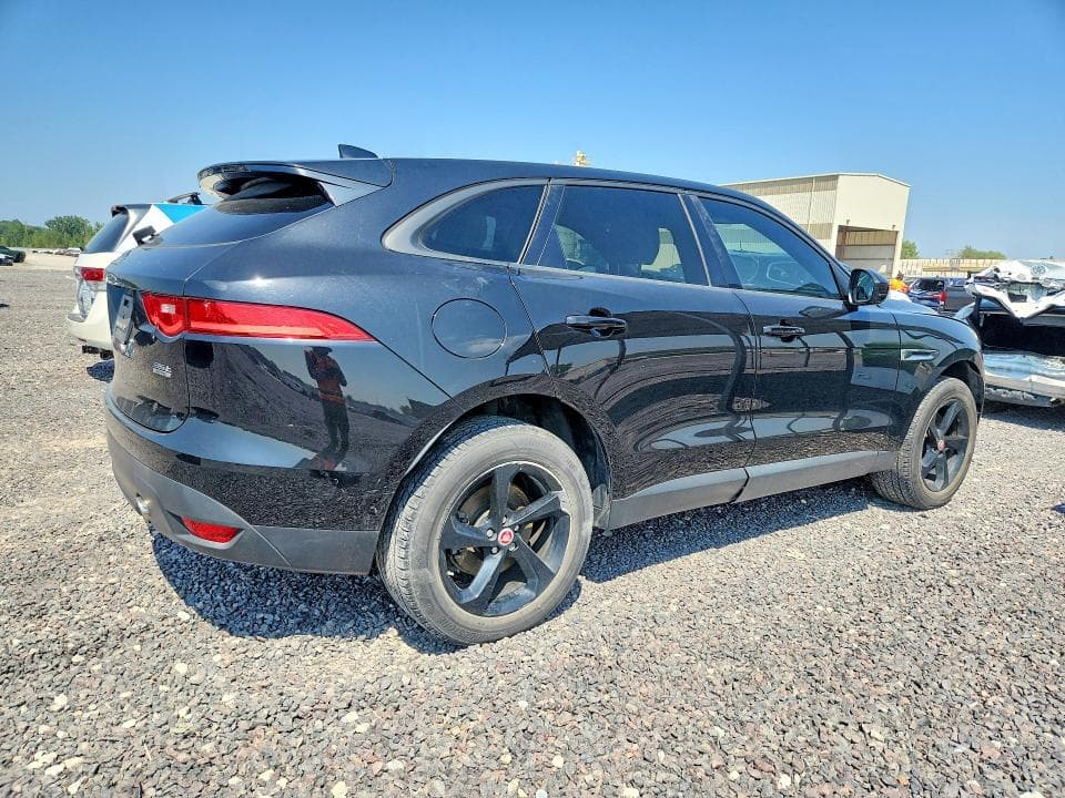 2017 JAGUAR F-PACE PREMIUM 3