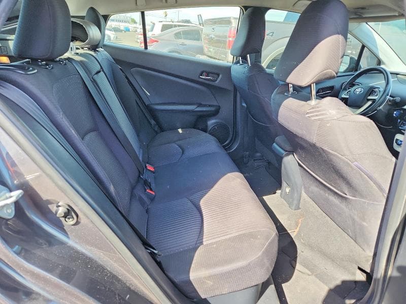 2017 TOYOTA PRIUS THREE 10
