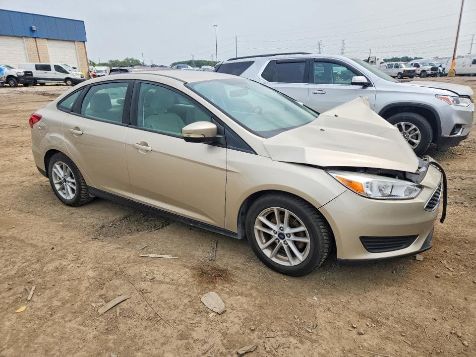 2017 FORD FOCUS SE 4
