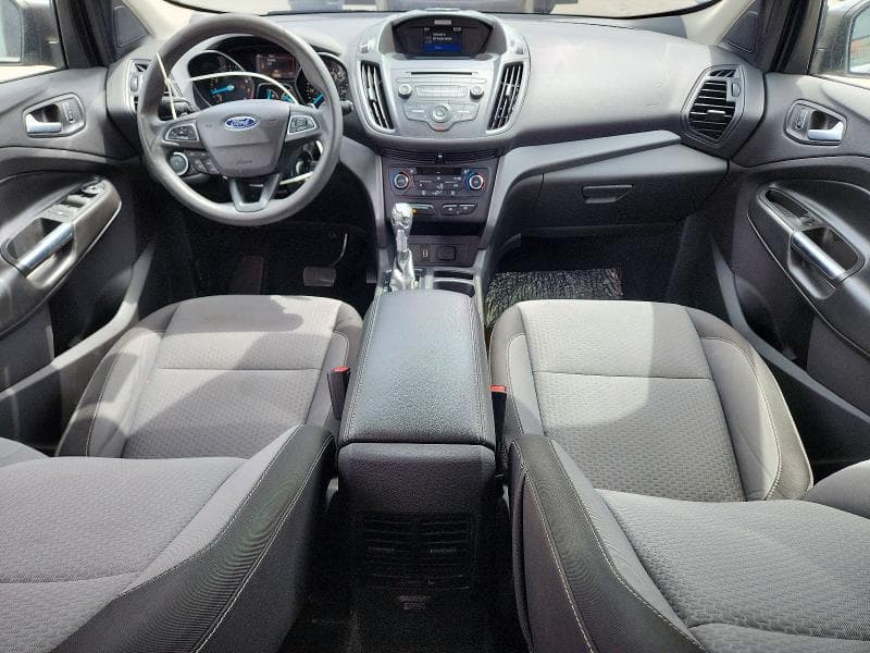 2017 FORD ESCAPE SE 8