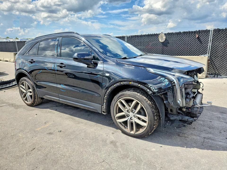 2019 CADILLAC XT4 SPORT 4