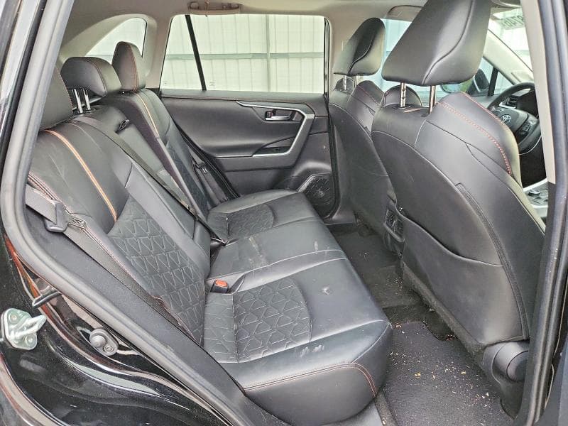 2019 TOYOTA RAV4 ADVENTURE 11