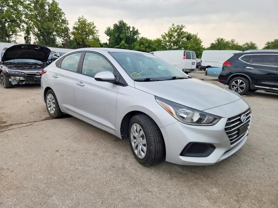 2021 HYUNDAI ACCENT SE 4