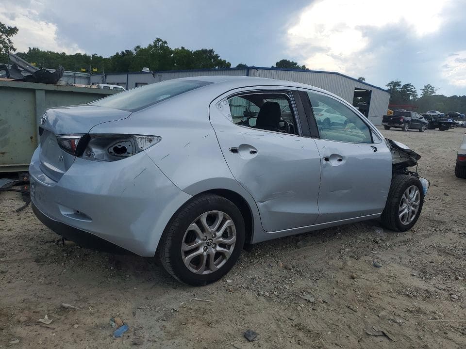 2017 TOYOTA YARIS IA BASE 3