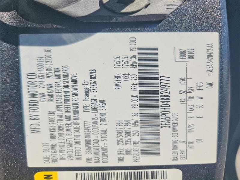 2019 FORD FUSION SE 12