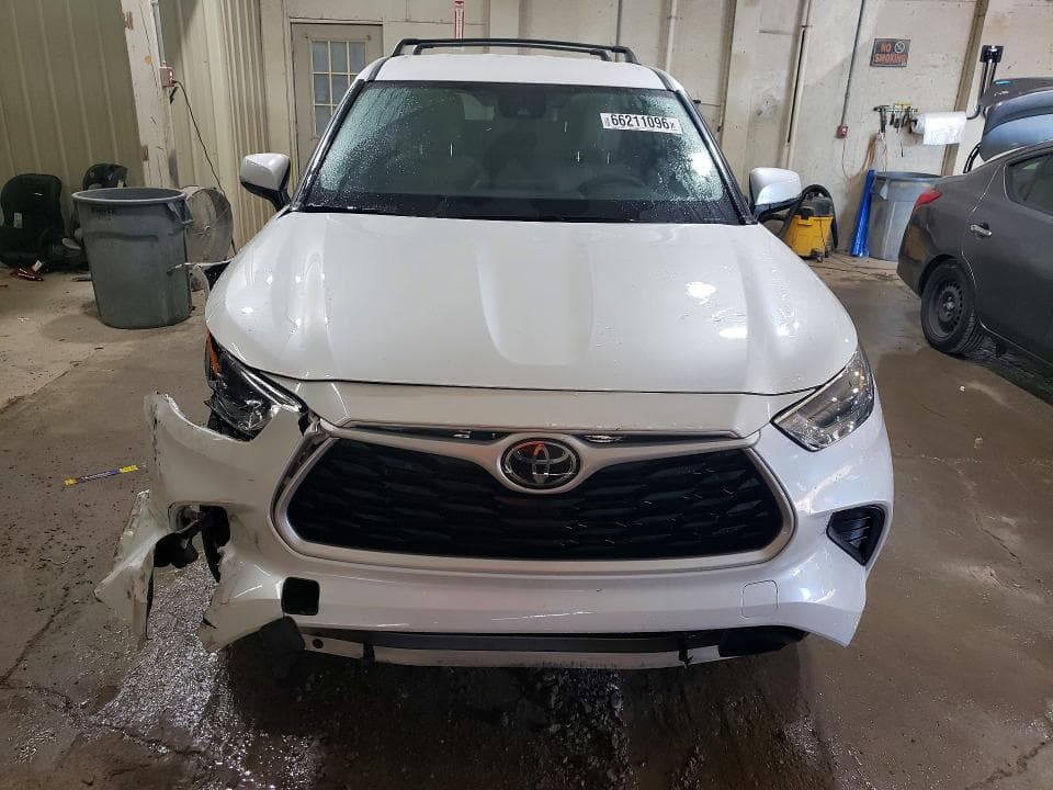 2022 TOYOTA HIGHLANDER L 5