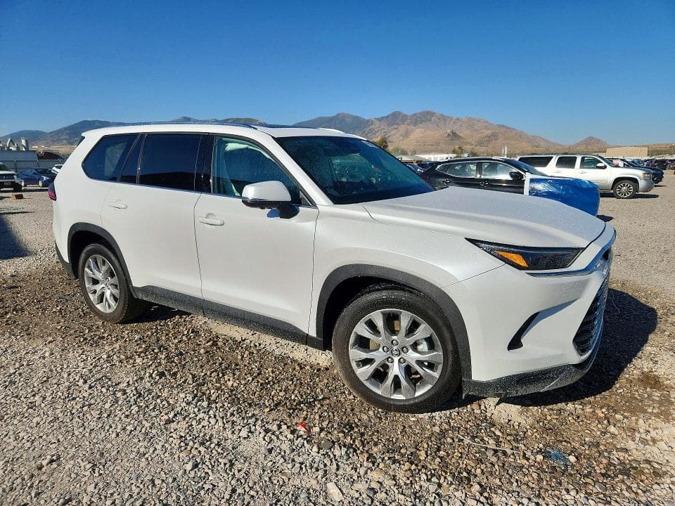 2026 TOYOTA GRAND HIGHLANDER LIMITED 4