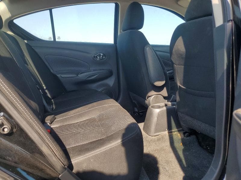 2018 NISSAN VERSA SV 10