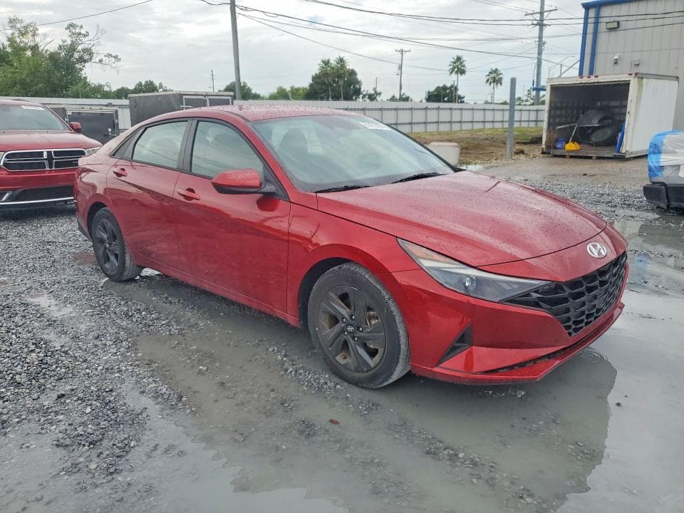 2023 HYUNDAI ELANTRA SEL 4