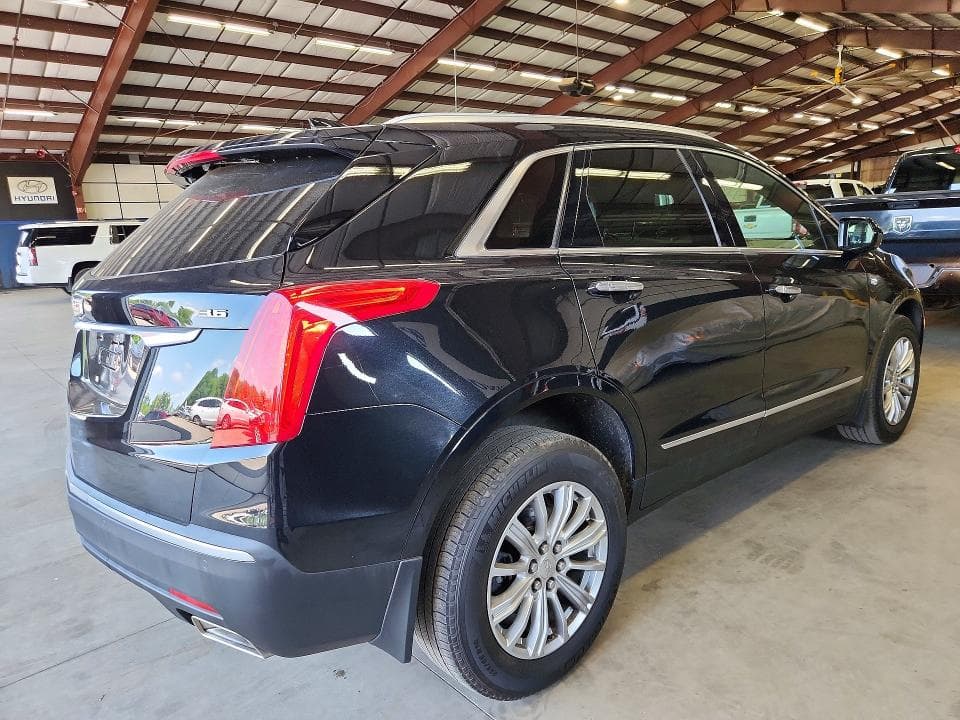 2018 CADILLAC XT5 3