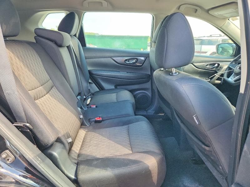 2017 NISSAN ROGUE S 11