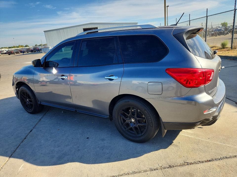 2018 NISSAN PATHFINDER S 2