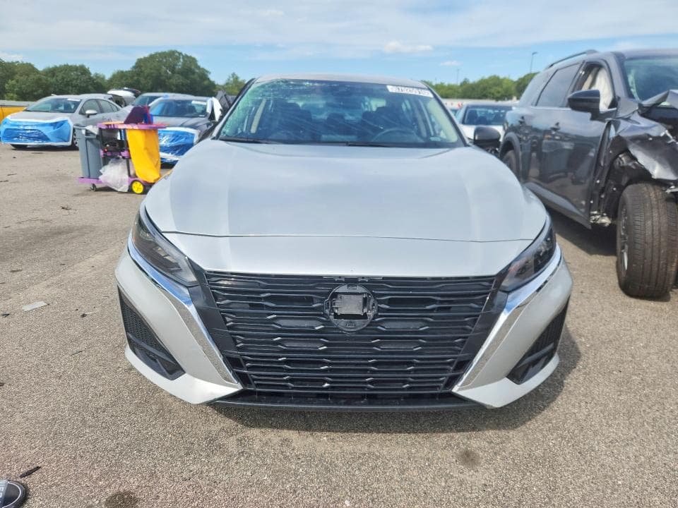 2025 NISSAN ALTIMA SV 5