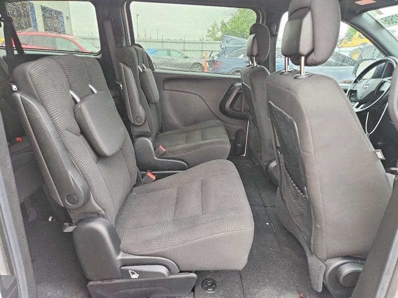 2020 DODGE GRAND CARAVAN SE 11