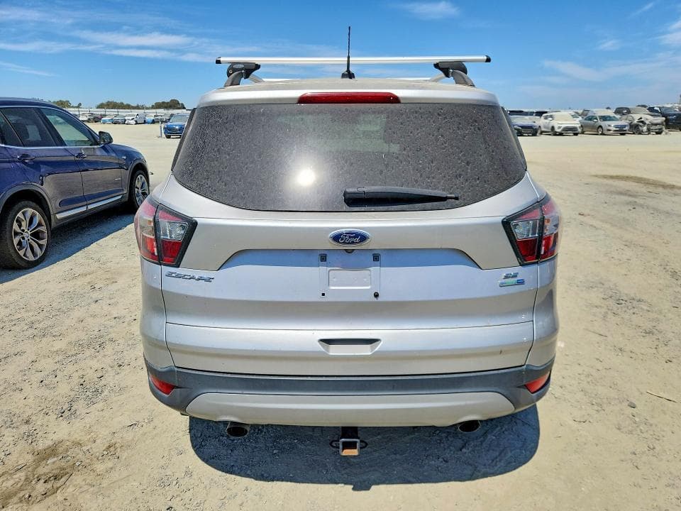 2017 FORD ESCAPE SE 6