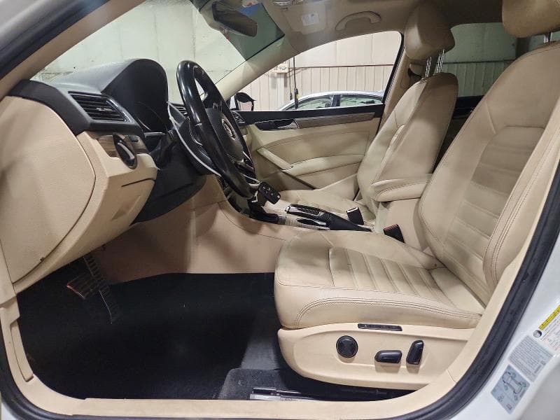 2017 VOLKSWAGEN PASSAT SEL PREMIUM 7