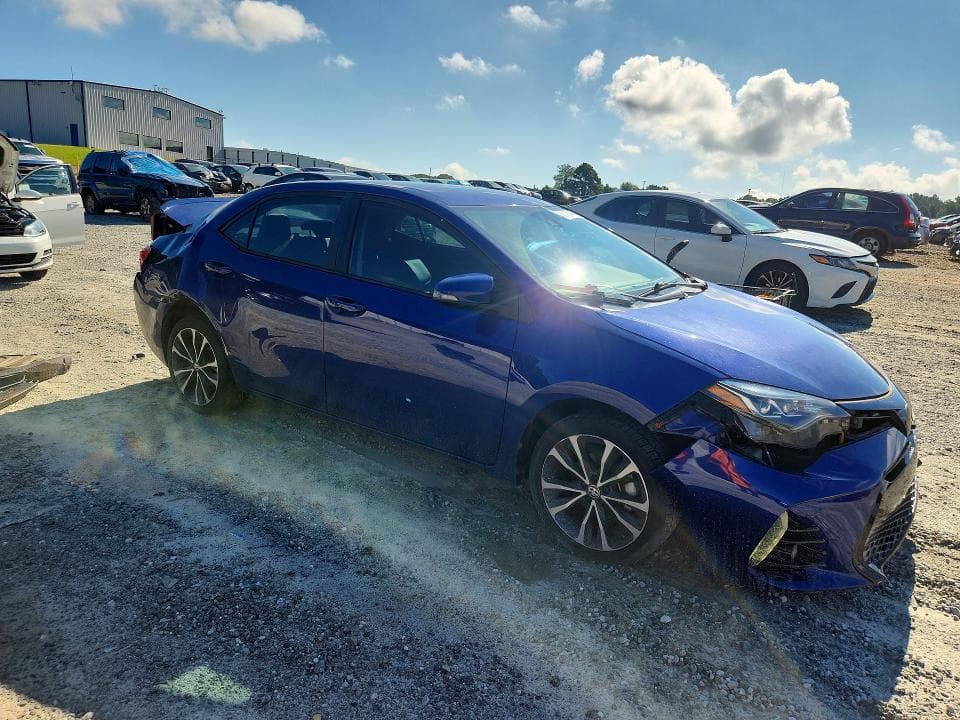 2018 TOYOTA COROLLA SE 4