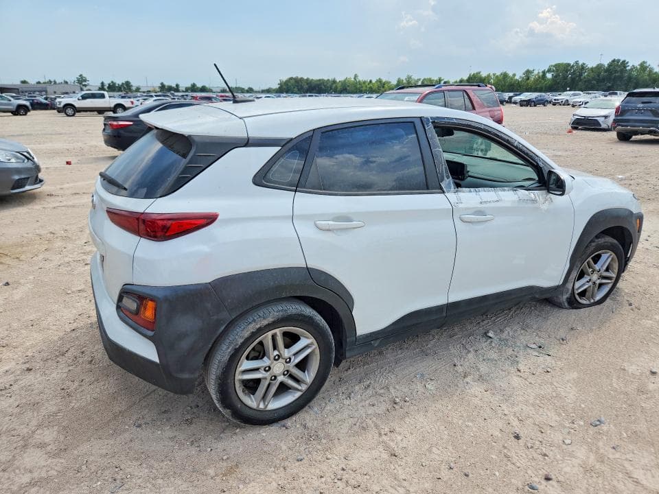 2020 HYUNDAI KONA SE 3