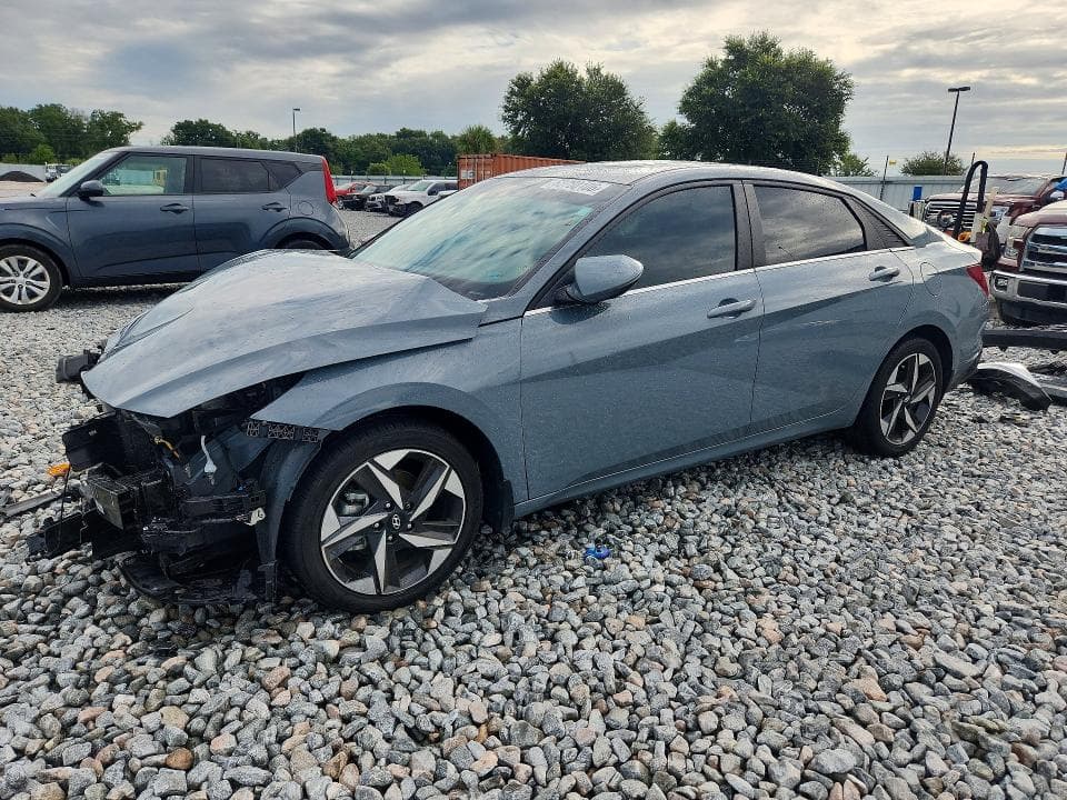 2022 HYUNDAI ELANTRA LIMITED