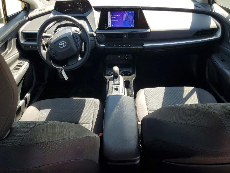 2024 TOYOTA PRIUS LE 8