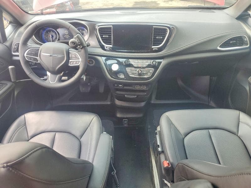 2025 CHRYSLER PACIFICA SELECT 8