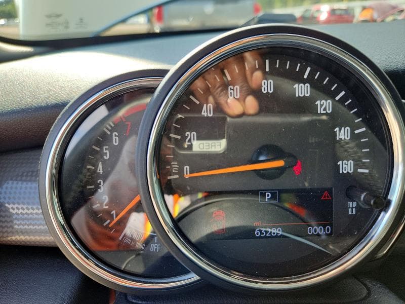 2019 MINI COOPER 9