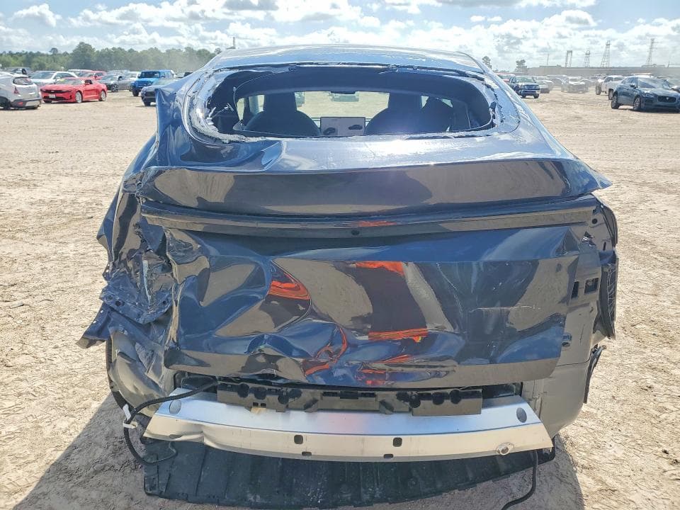 2026 TESLA MODEL  Y 6