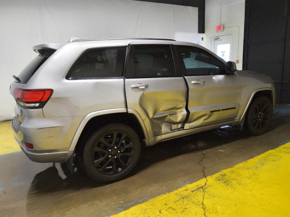 2019 JEEP GRAND CHEROKEE LAREDO 3