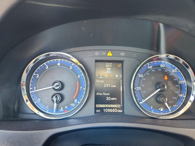 2019 TOYOTA COROLLA SE 9