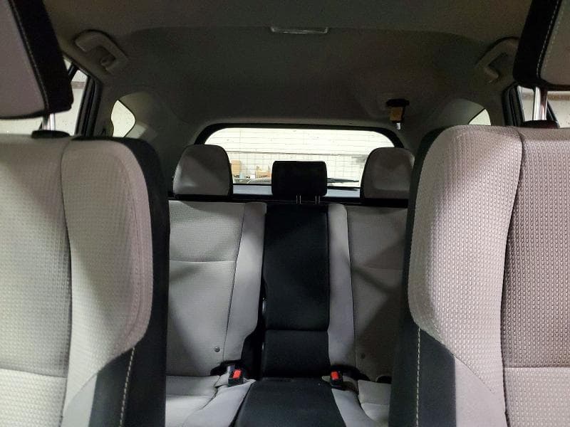 2017 TOYOTA RAV4 XLE 10