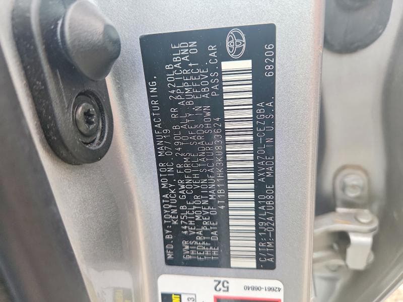 2019 TOYOTA CAMRY XLE 13