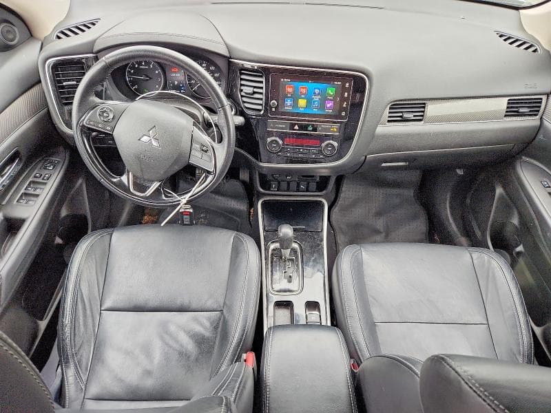 2019 MITSUBISHI OUTLANDER SE 8