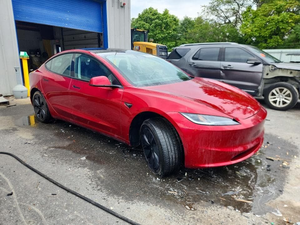 2025 TESLA MODEL 3 4
